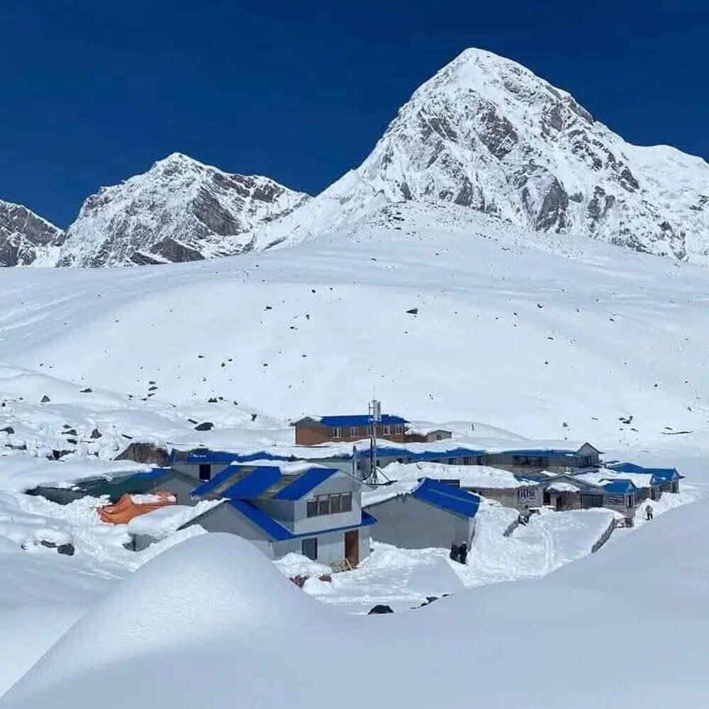 Everest base camp sleeping trek difficulty