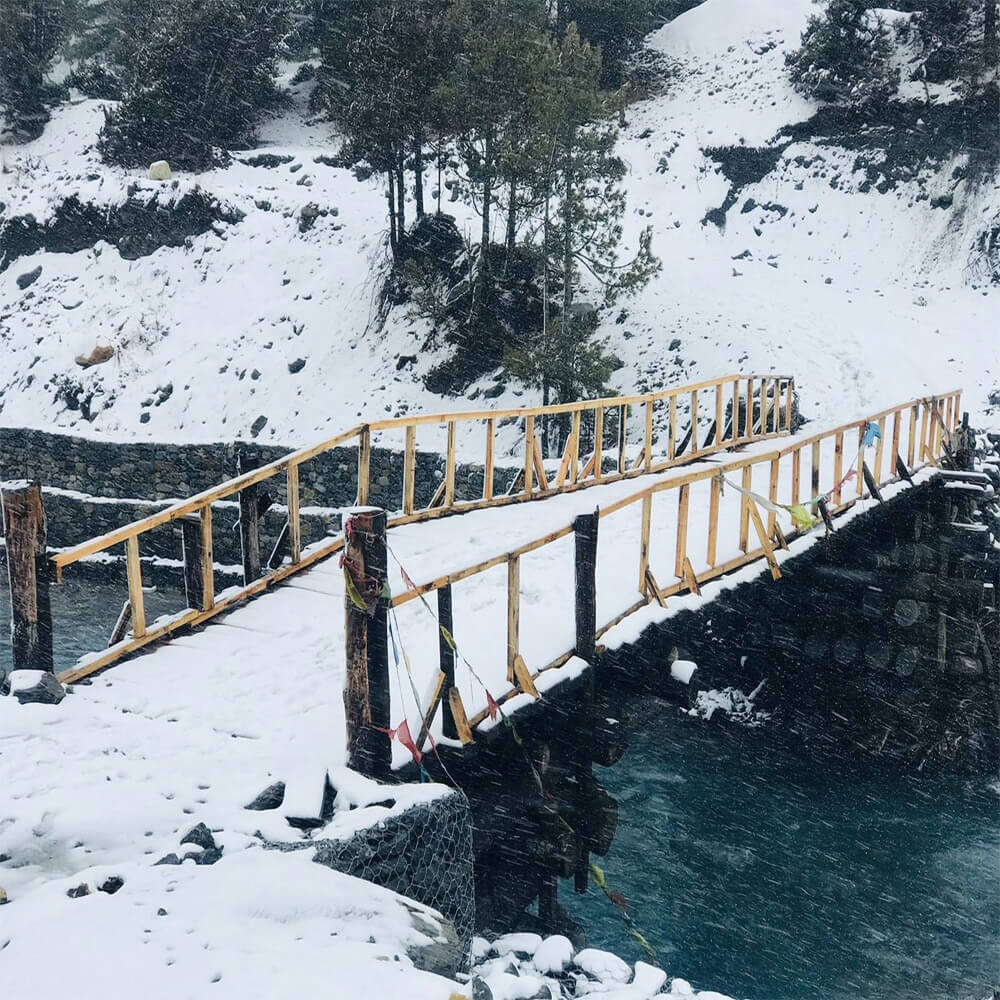 Best season for Tilicho Lake Trek